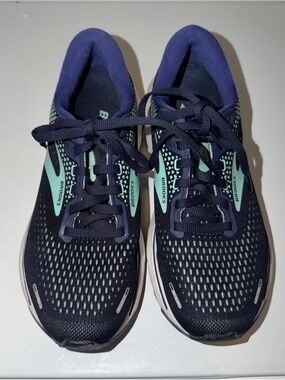 Brooks Women's Ghost 14 Navy and Mint Running Shoes size 6.5